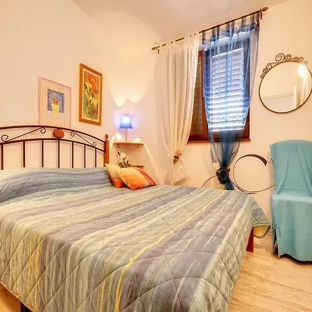 In With Terrace Apartment Pula